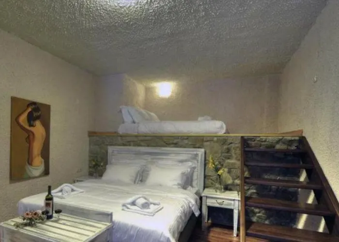 1450 3* Νεστόριο